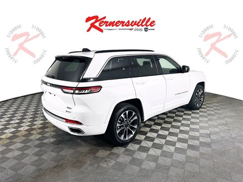 New 2025 Jeep Grand Cherokee Overland image 7