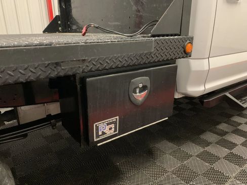 Used 2022 Ford F250 XL w/ Power Equipment Group image 23