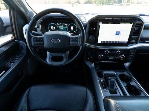 Used 2021 Ford F150 Lariat w/ Equipment Group 501A Mid image 18