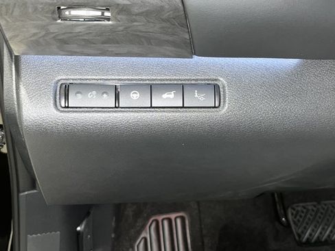 New 2026 Nissan Pathfinder Platinum w/ Cargo Package AWD/4WD image 33