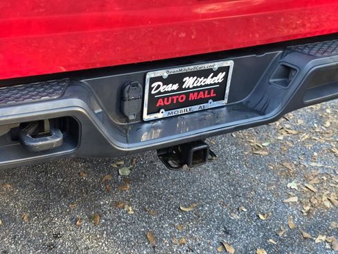 Used 2021 Jeep Gladiator Sport image 25