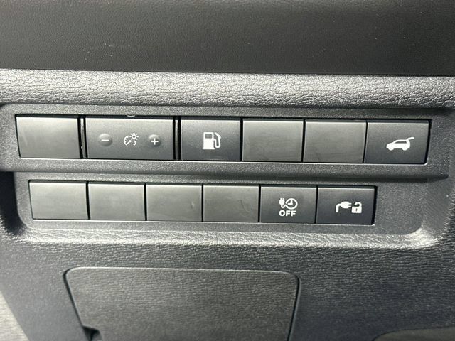 Used 2024 Mitsubishi Outlander SE AWD/4WD image 22