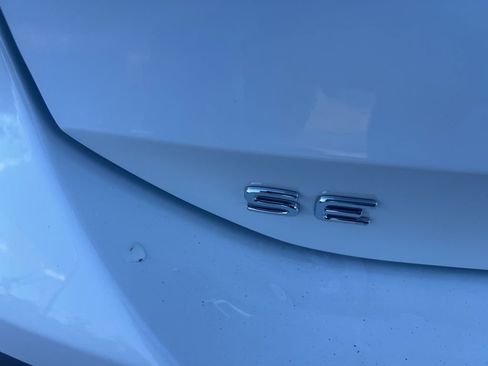 New 2026 Volkswagen Tiguan SE image 10