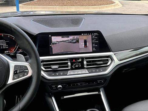 Used 2021 BMW 330i Sedan w/ M Sport Package image 7