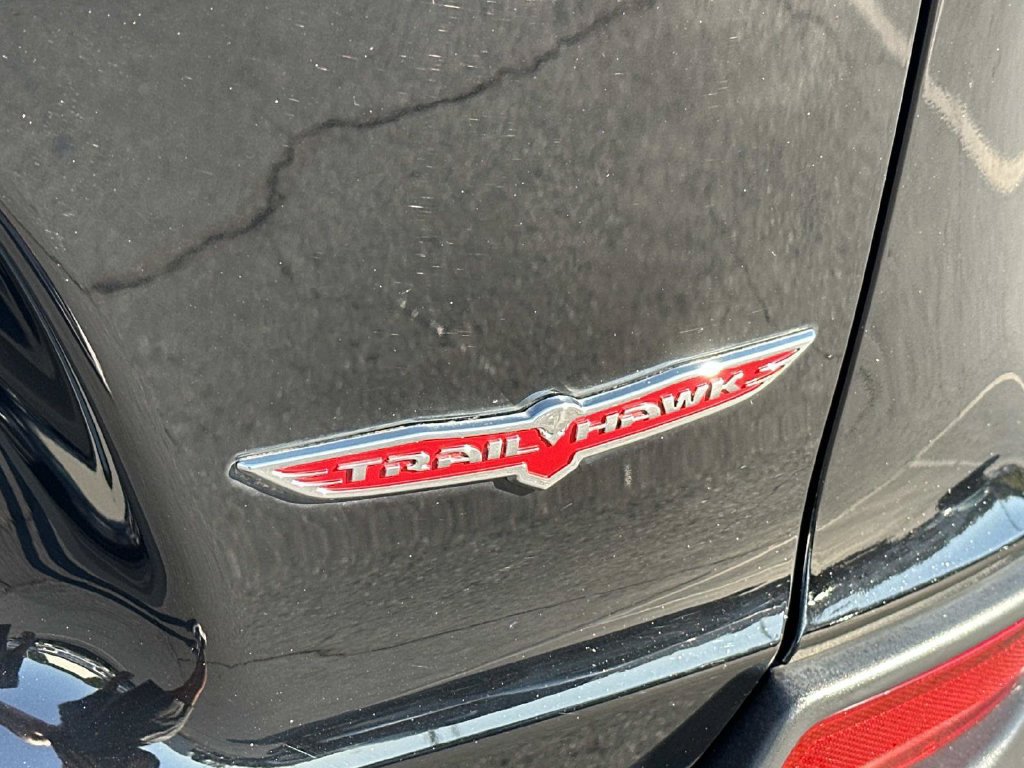 Used 2022 Jeep Cherokee Trailhawk w/ Sound & Nav Group AWD/4WD image 10