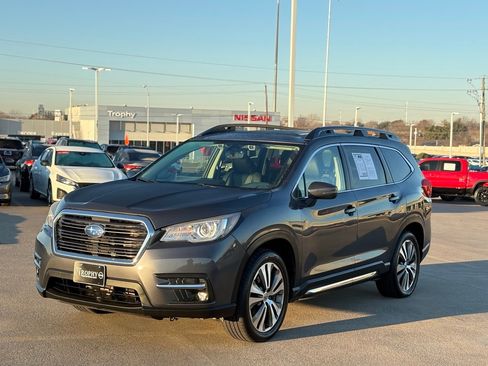 Used 2021 Subaru Ascent Limited w/ Technology Package image 3