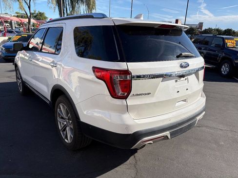 Used 2017 Ford Explorer Limited w/ Equipment Group 301A image 7