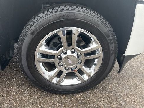 Used 2017 Chevrolet Silverado 2500 High Country w/ Duramax Plus Package image 5