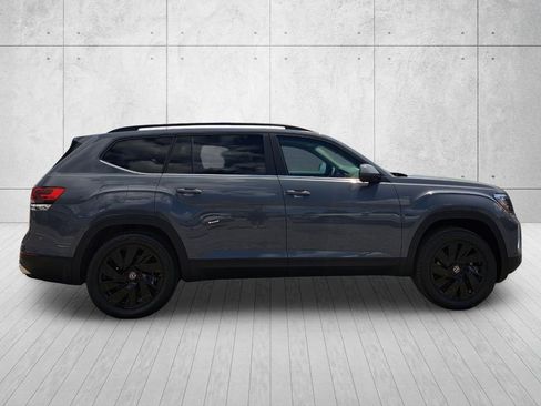 New 2026 Volkswagen Atlas SE FWD image 4