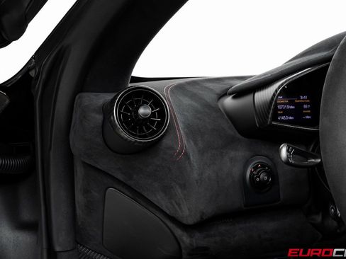 Used 2016 McLaren 675LT Spider image 36