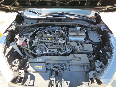Used 2024 Toyota Corolla Cross L FWD image 8