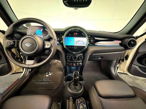 Used 2023 MINI Cooper S image 15
