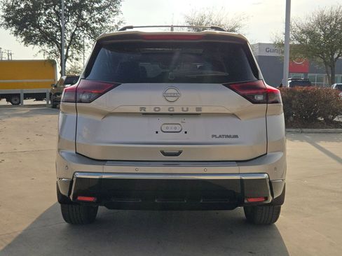 Certified 2025 Nissan Rogue Platinum image 6