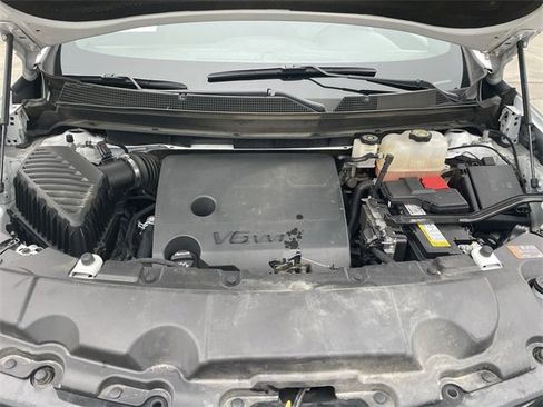 Used 2023 Chevrolet Traverse RS image 31