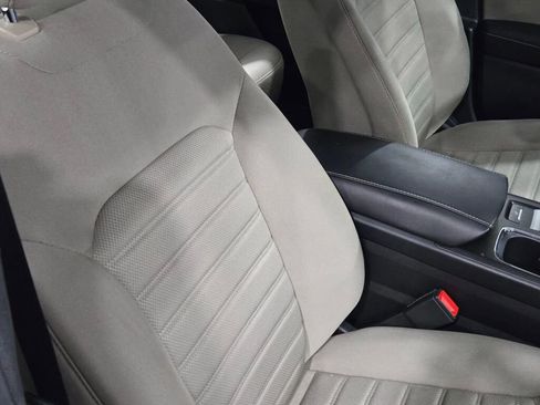 Used 2019 Ford Fusion S image 8