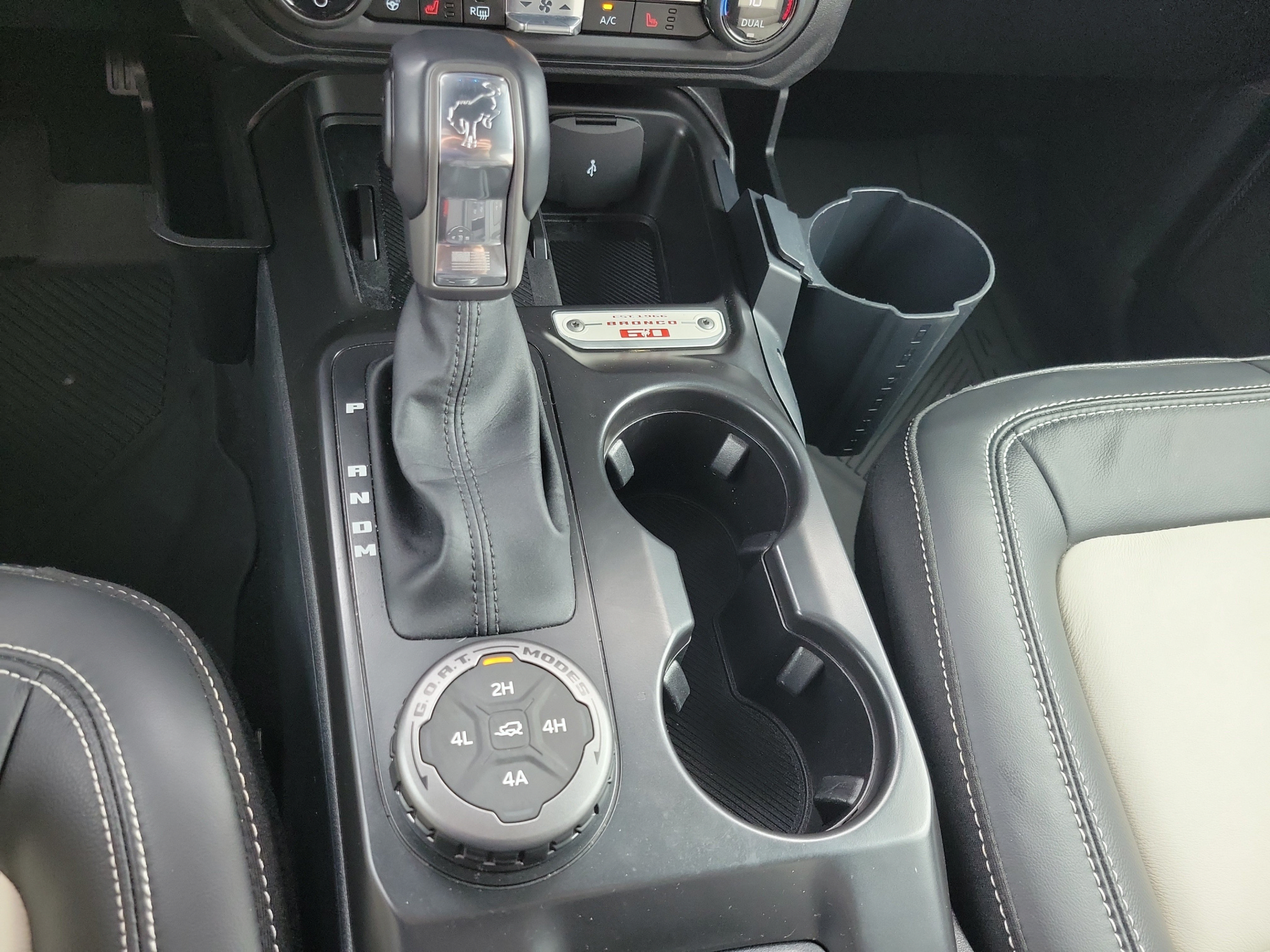 Used 2026 Ford Bronco Outer Banks w/ Sasquatch Package AWD/4WD image 29