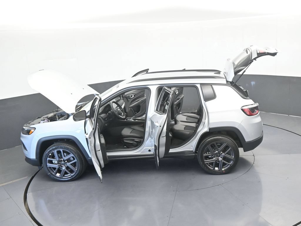 New 2026 Jeep Compass Latitude AWD/4WD image 61