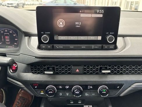 Certified 2023 Honda Accord EX image 12