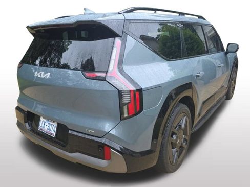 Used 2024 Kia EV9 GT-Line AWD/4WD image 17