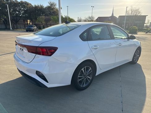Used 2024 Kia Forte LXS image 5