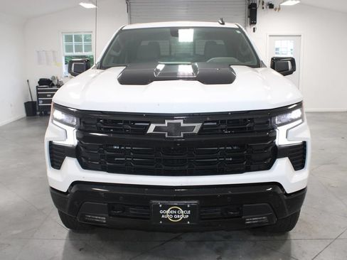 Used 2025 Chevrolet Silverado 1500 LT Trail Boss w/ LT Trail Boss Premium Package AWD/4WD image 3