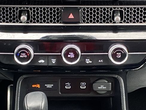 Used 2025 Honda Civic Sport image 14