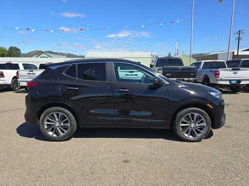 Used 2023 Buick Encore GX Select w/ Sport Touring Package AWD/4WD image 6