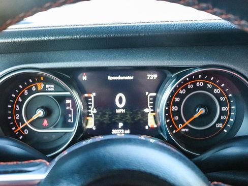 Used 2023 Jeep Gladiator Mojave w/ Trailer Tow Package image 29