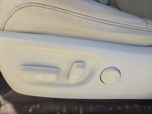 Used 2019 Lexus GX 460 Luxury image 16