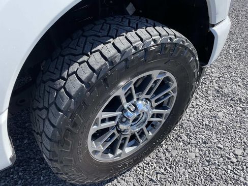 Used 2024 Ford F250 Platinum AWD/4WD image 36