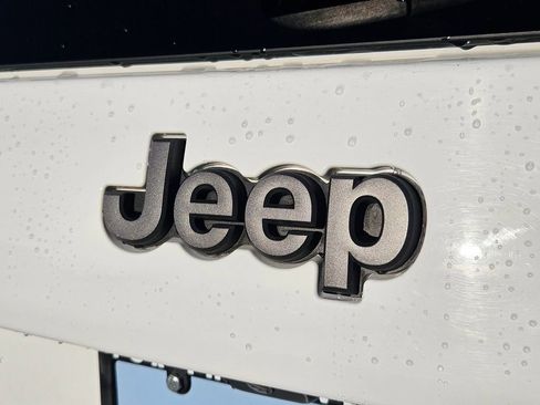 Used 2021 Jeep Cherokee Trailhawk w/ Sun, Sound & Nav Group image 32