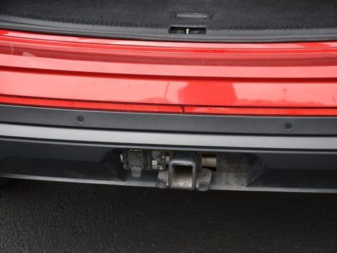 Used 2024 Volkswagen Atlas SEL AWD/4WD image 35