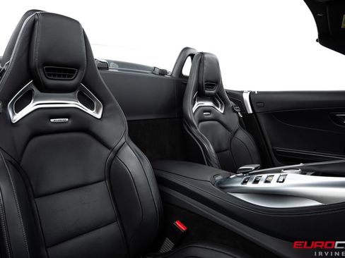 Used 2021 Mercedes-Benz AMG GT Roadster image 38