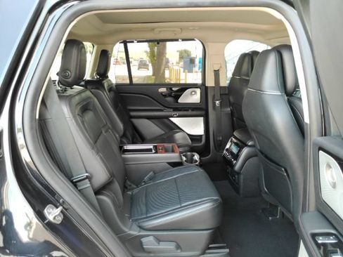 Used 2020 Lincoln Aviator Reserve w/ Equipment Group 202A AWD/4WD image 28