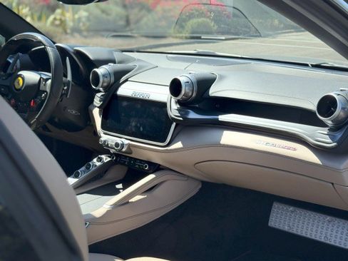 Used 2019 Ferrari GTC4Lusso image 20
