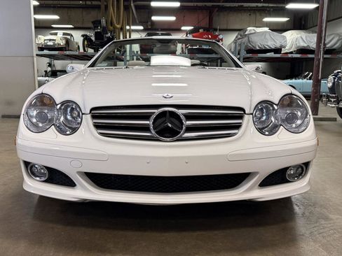 Used 2008 Mercedes-Benz SL 550 image 5