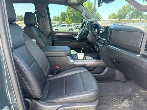 Used 2025 Chevrolet Silverado 3500 LTZ w/ LTZ Plus Package AWD/4WD image 21