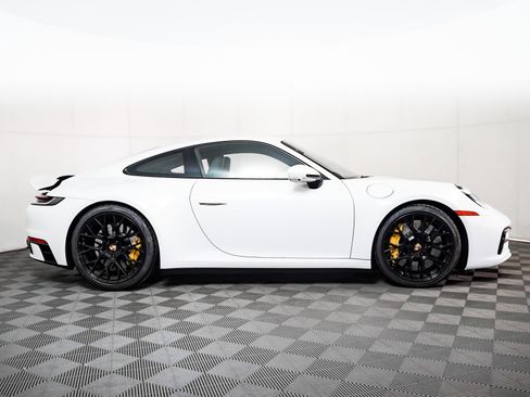 Used 2024 Porsche 911 Carrera S image 9