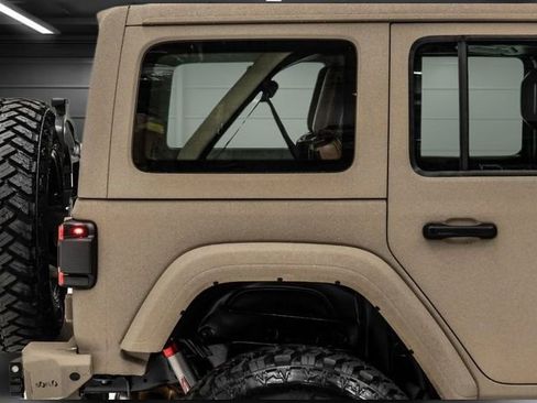 Used 2025 Jeep Wrangler Sport image 47