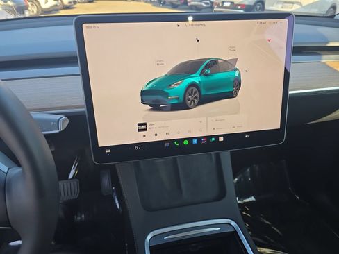 Used 2025 Tesla Model Y Long Range RWD image 14