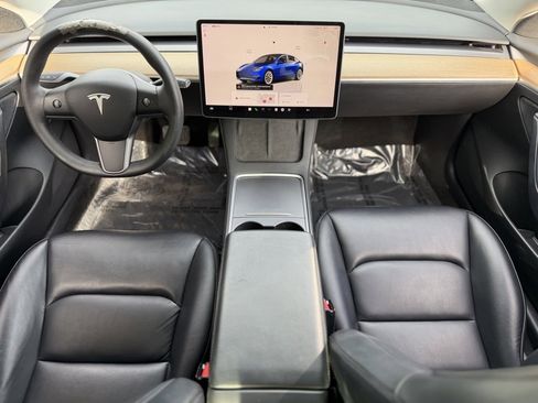 Used 2022 Tesla Model 3 Standard Range image 40