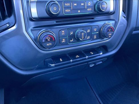 Used 2018 Chevrolet Silverado 1500 LT w/ Texas Edition image 30