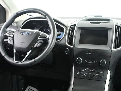 Used 2020 Ford Edge SEL w/ Convenience Package AWD/4WD image 8