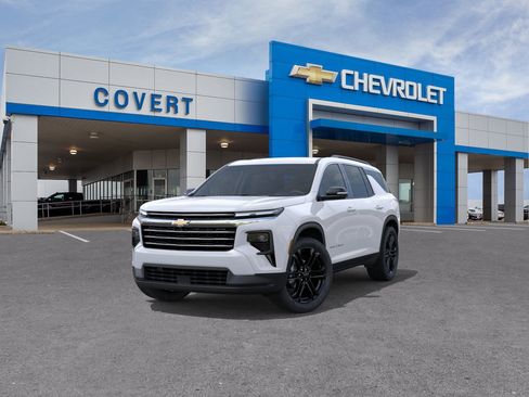 New 2026 Chevrolet Traverse LT FWD image 8