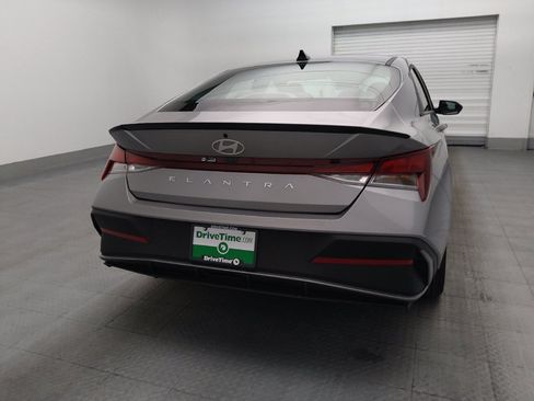 Used 2025 Hyundai Elantra Sport FWD image 7