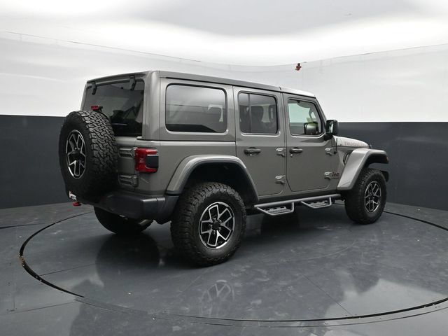 Used 2022 Jeep Wrangler Unlimited Rubicon w/ LED Lighting Group AWD/4WD image 9