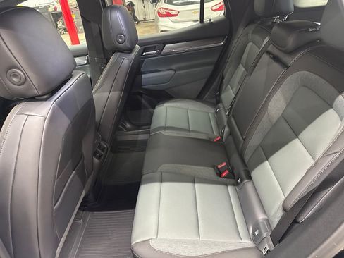 New 2026 GMC Terrain AT4 w/ LPO, Floor Liner Package AWD/4WD image 27