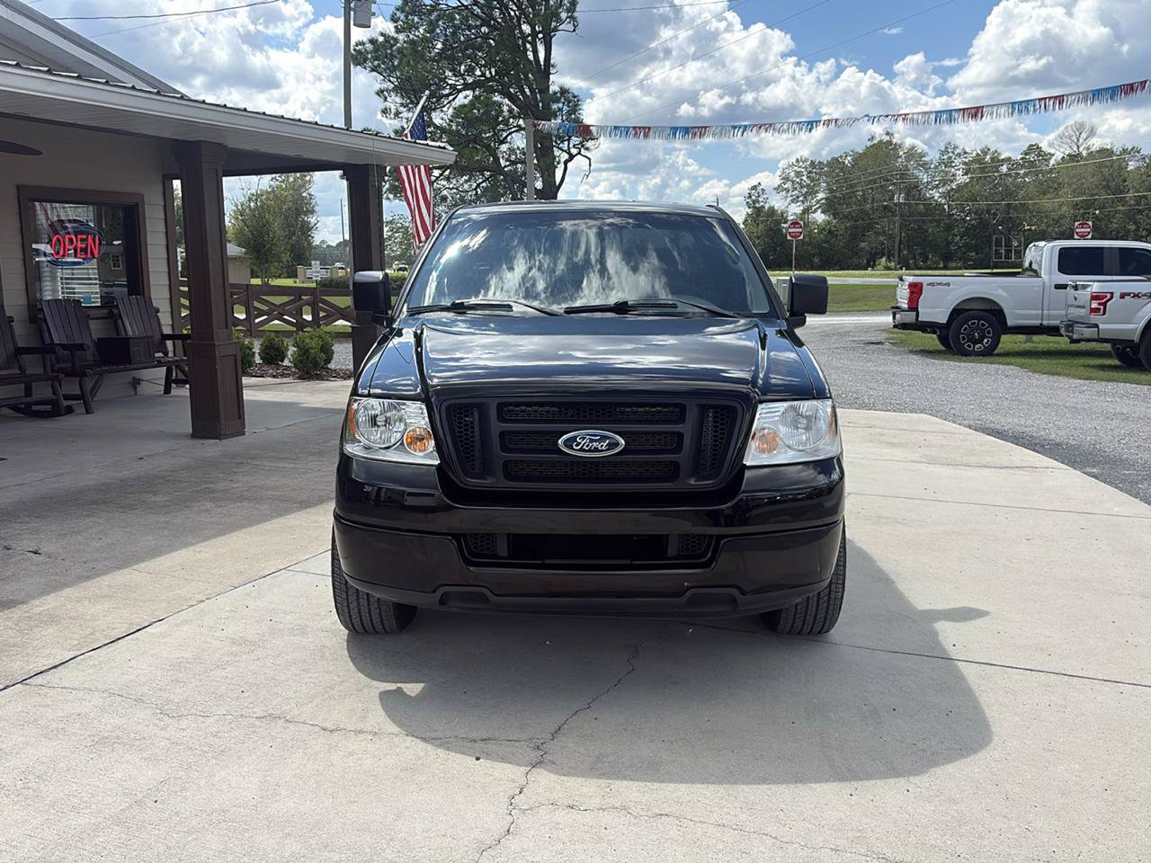 Used 2005 Ford F150 STX RWD image 2