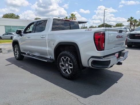 Used 2022 GMC Sierra 1500 SLT AWD/4WD image 7