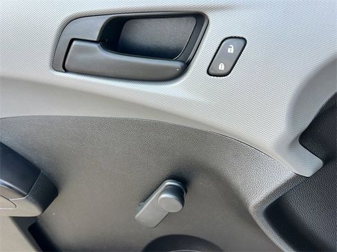 Used 2020 Chevrolet Sonic LT image 24